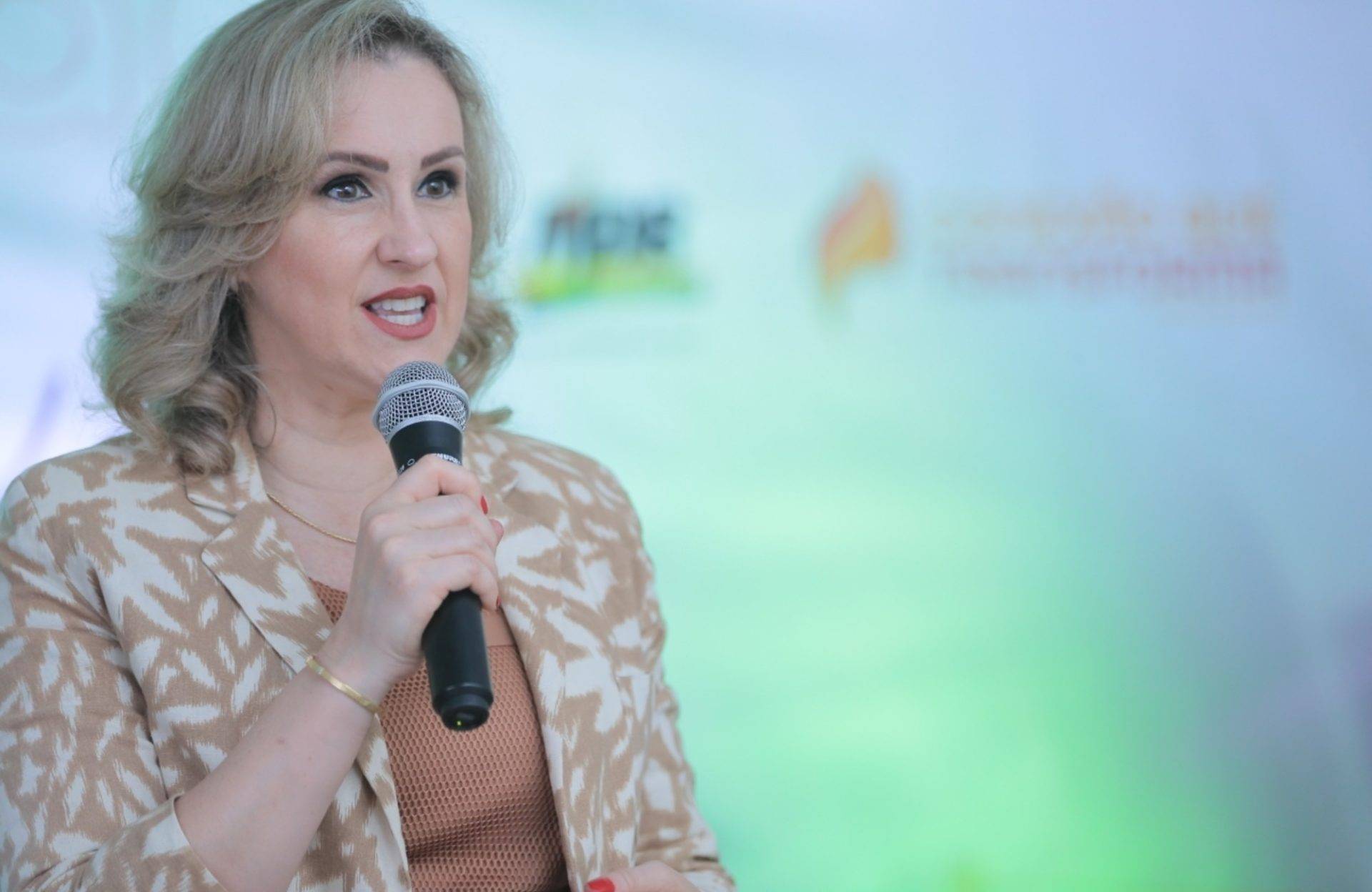 Patrícia Alba: desconhecimento, hipocrisia, amnesia, autopromoção ou puro oportunismo político?